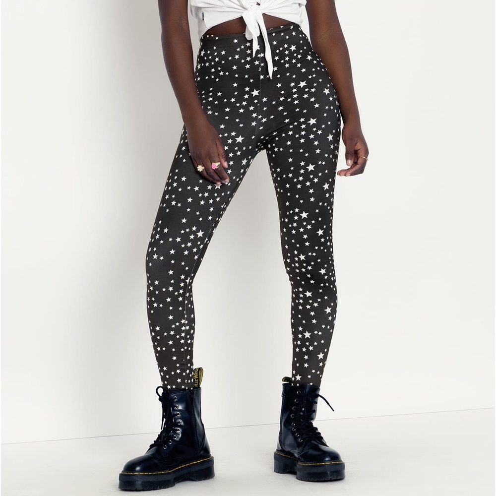Blackmilk CARTOON NEBULA BLACK HWMF LEGGINGS - LIMITED sz L NWOT